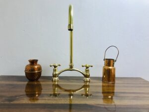 Arched Brass Faucet V